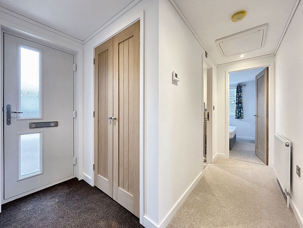 Property image 2 of 15
