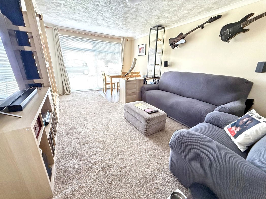 Property image 2 of 10