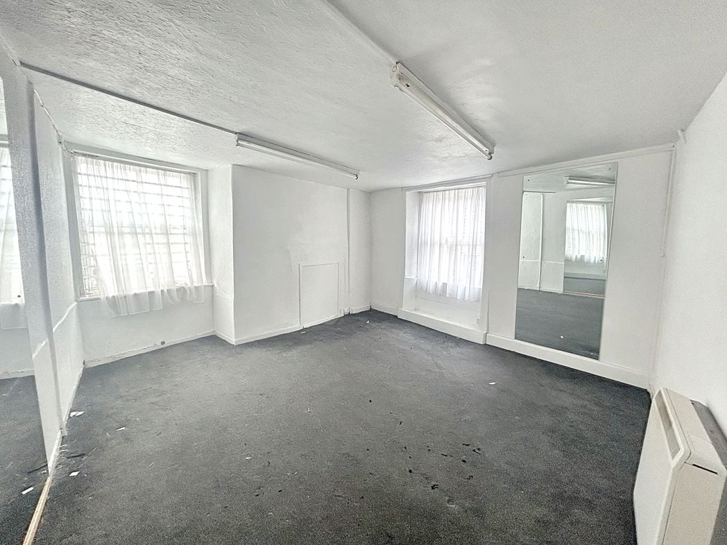 Property image 19 of 24