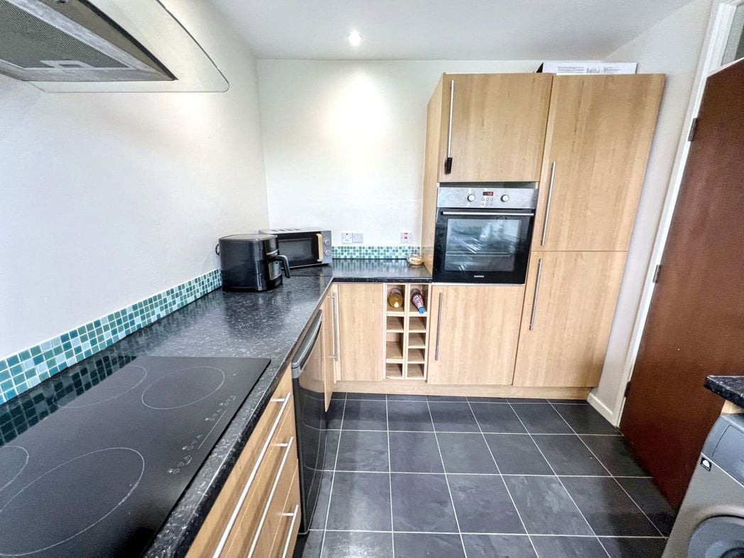 Property image 3 of 8