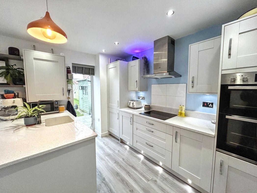 Property image 3 of 16