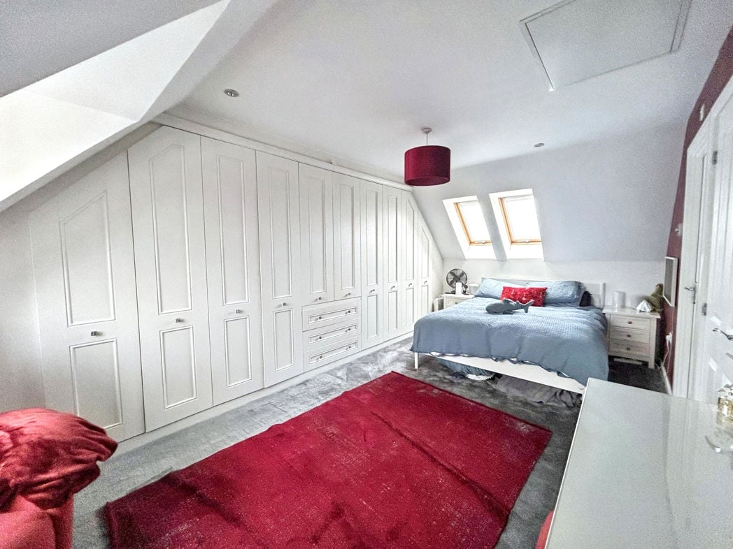 Property image 12 of 16
