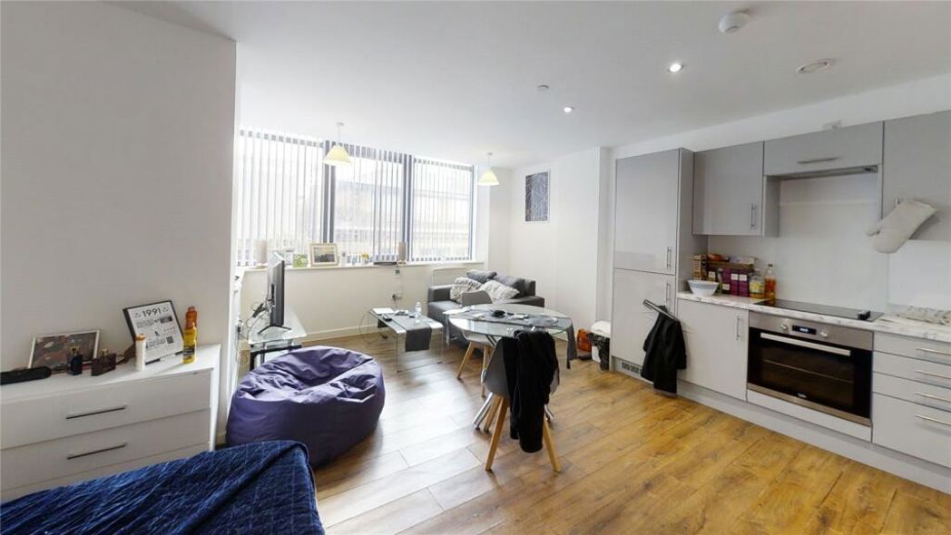 Property image 4 of 8
