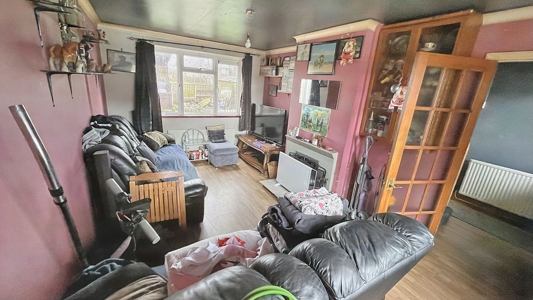 Property image 2 of 11