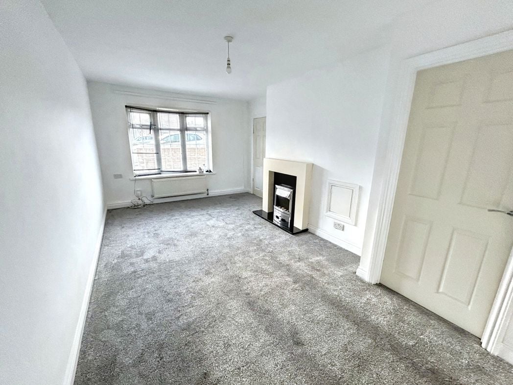Property image 2 of 7