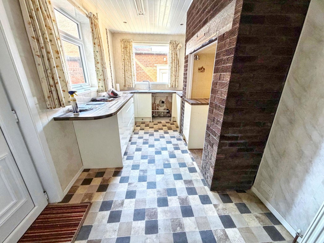 Property image 2 of 10