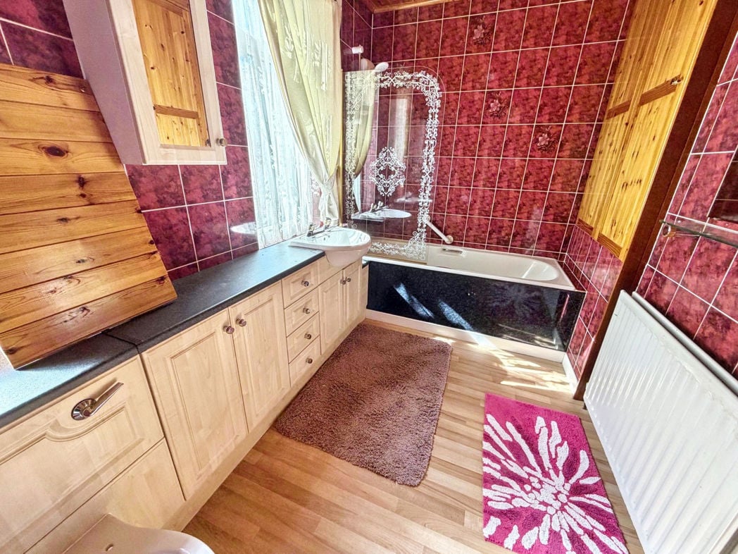 Property image 6 of 10