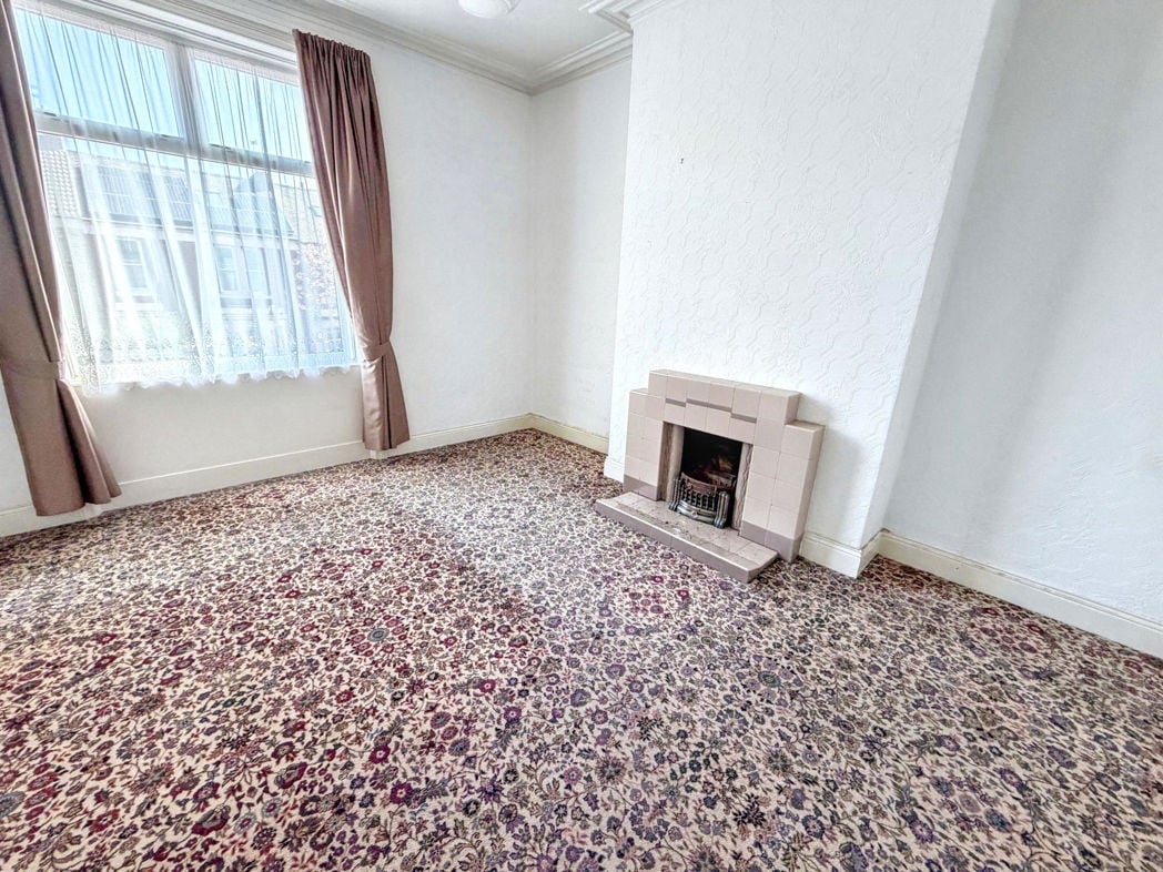 Property image 10 of 10