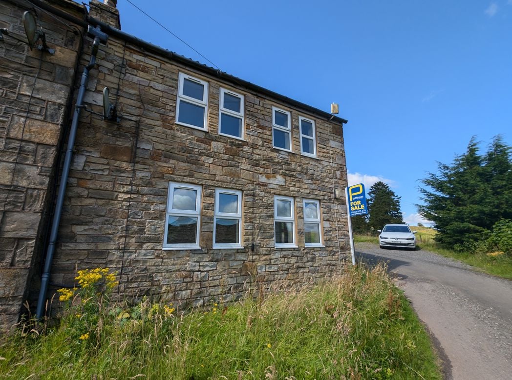 Property image 1 of 12