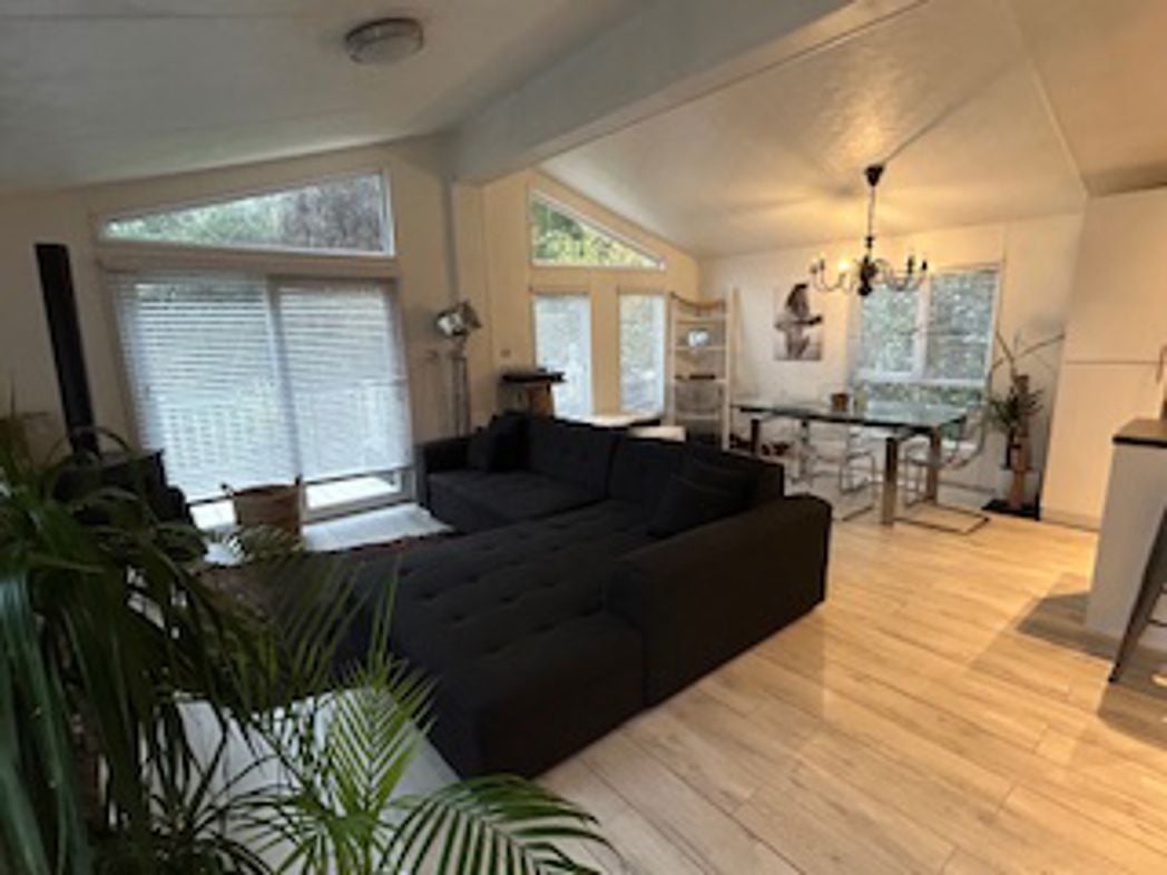 Property image 3 of 13