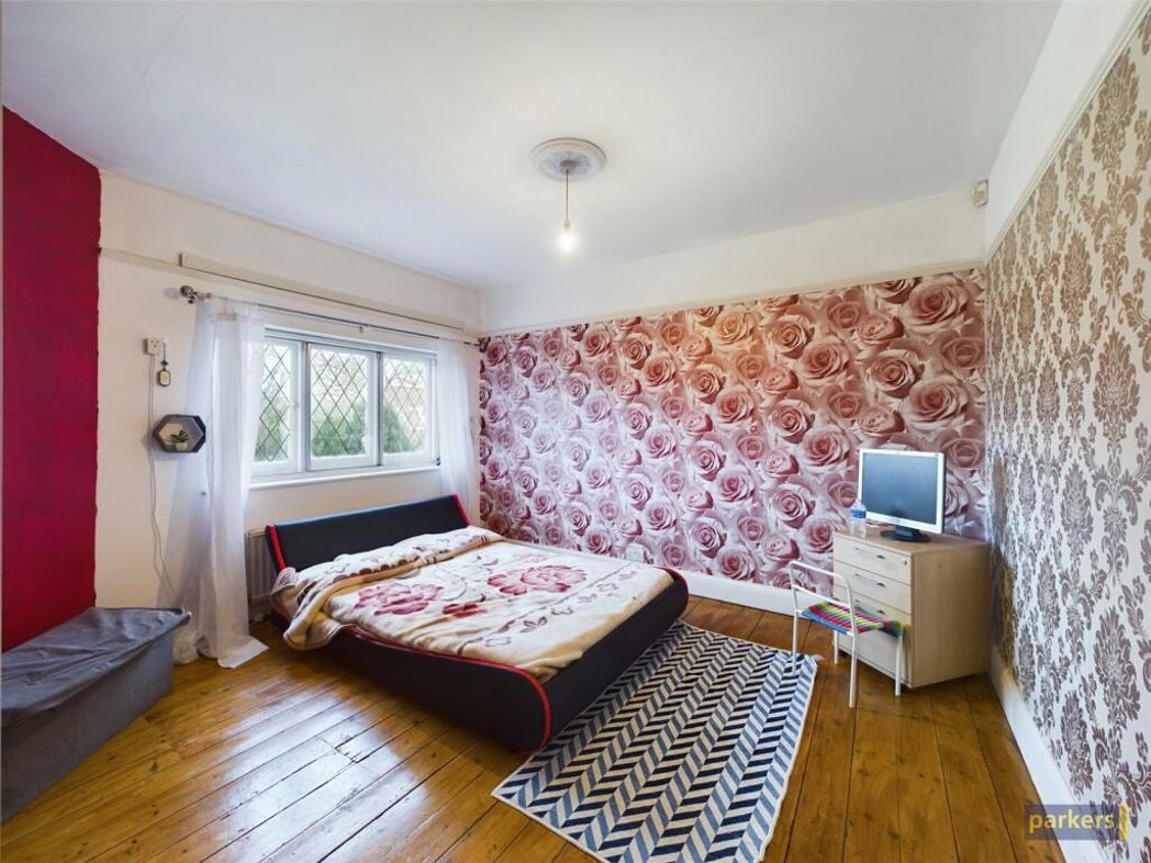 Property image 8 of 15