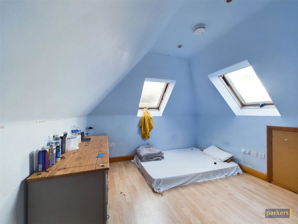Property image 10 of 15