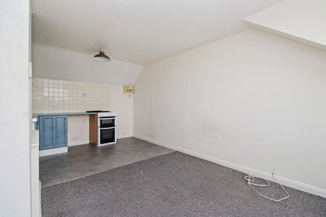 Property image 4 of 8