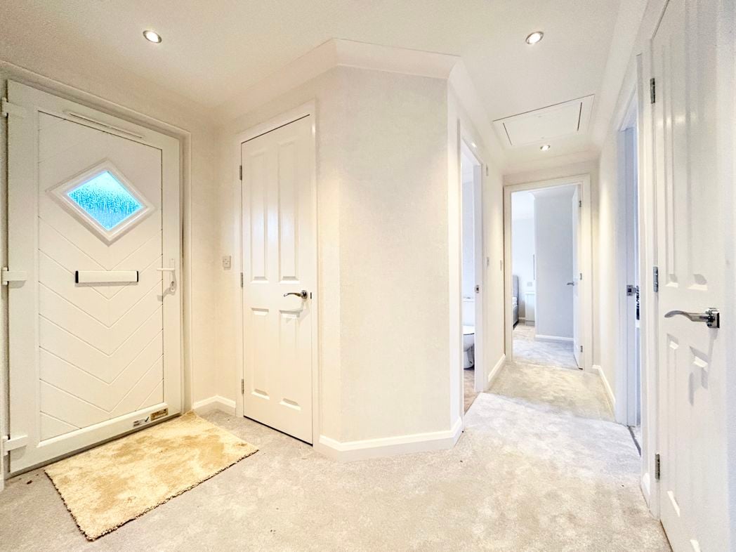 Property image 2 of 15