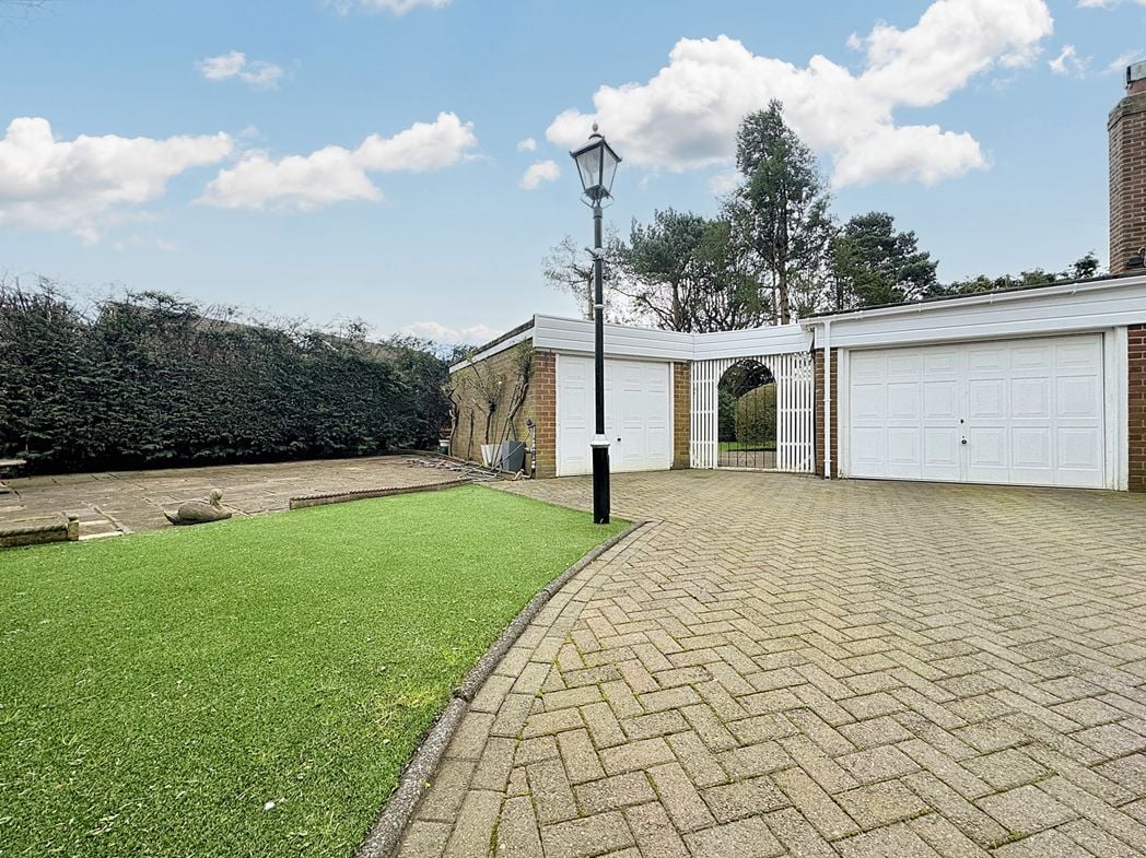Property image 31 of 37