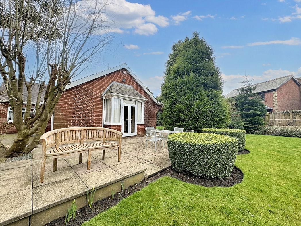Property image 32 of 37