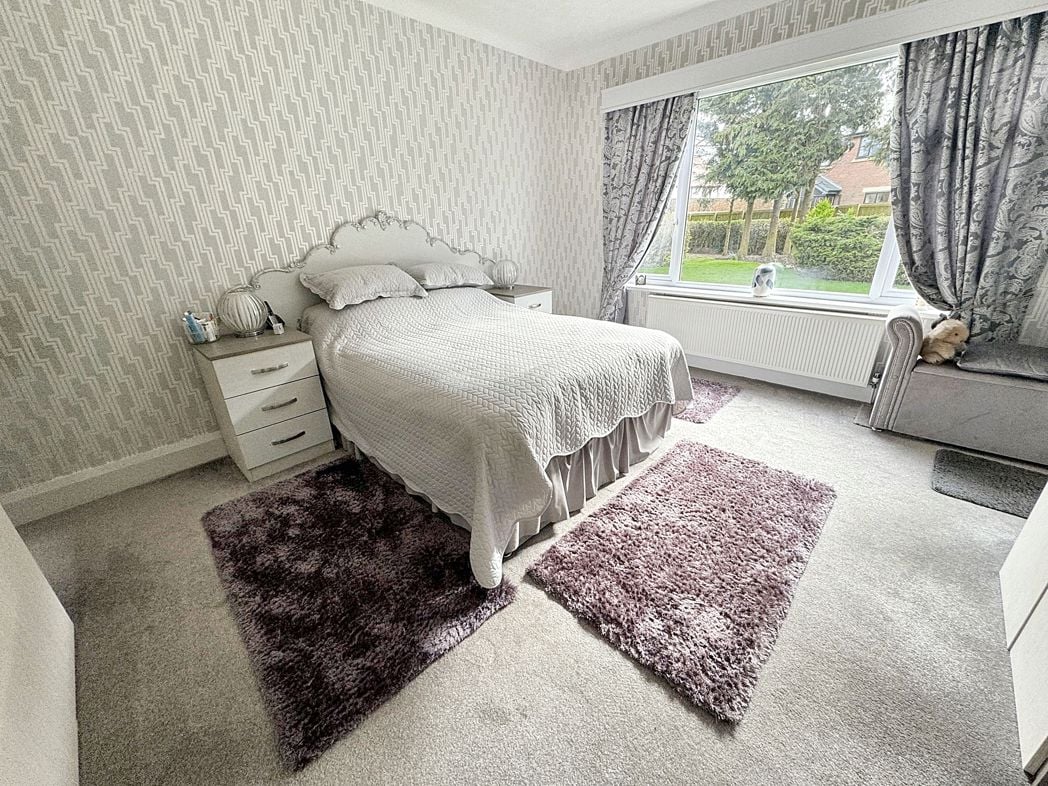 Property image 16 of 37