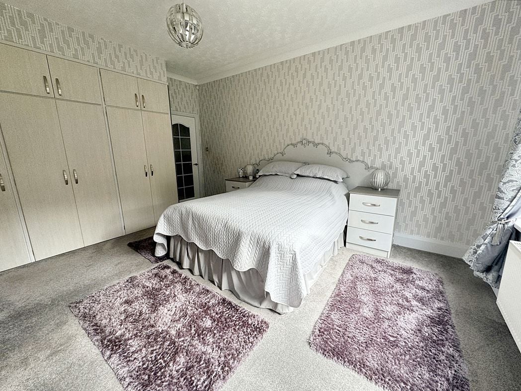 Property image 17 of 37
