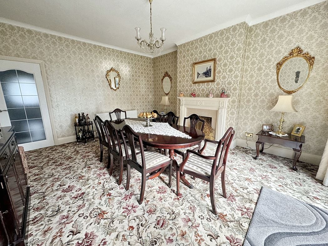 Property image 14 of 37