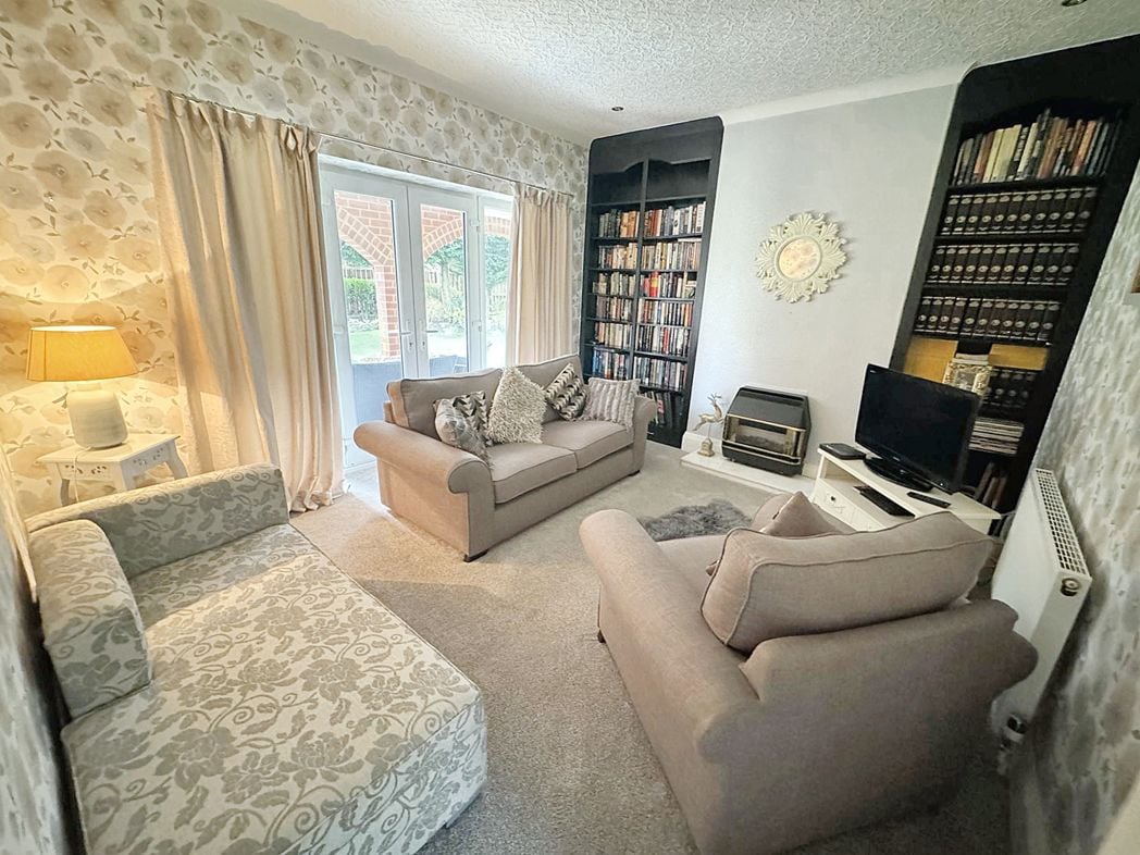 Property image 23 of 37
