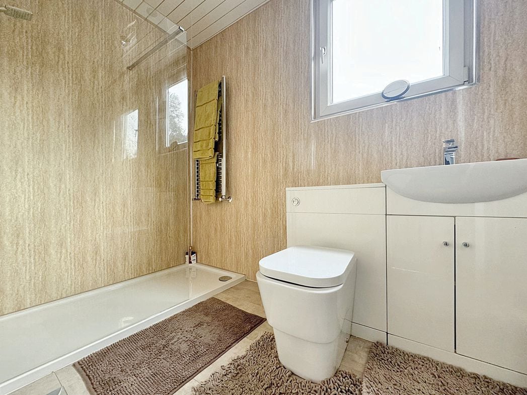Property image 22 of 37