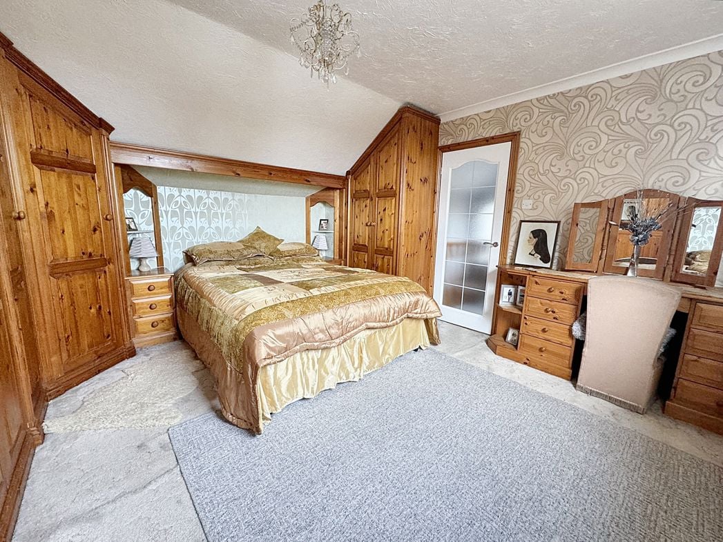 Property image 20 of 37