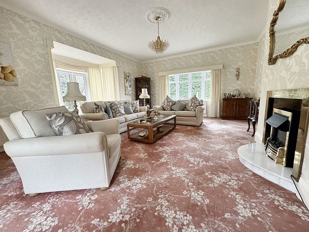Property image 9 of 37