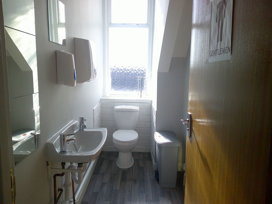 Property image 8 of 16