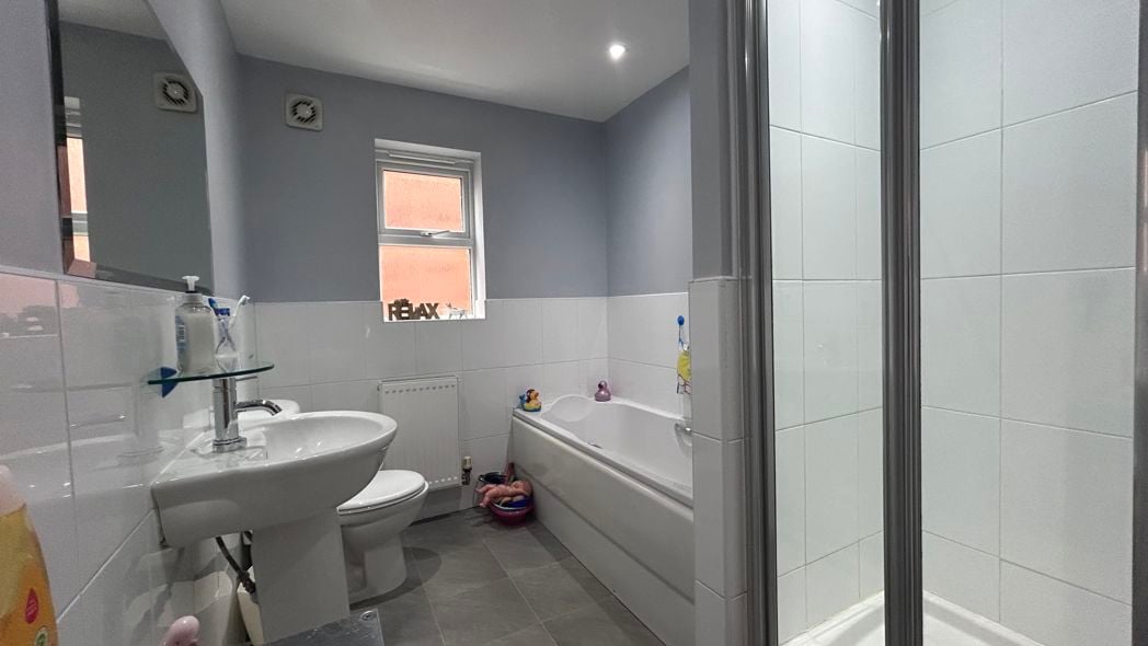 Property image 18 of 37