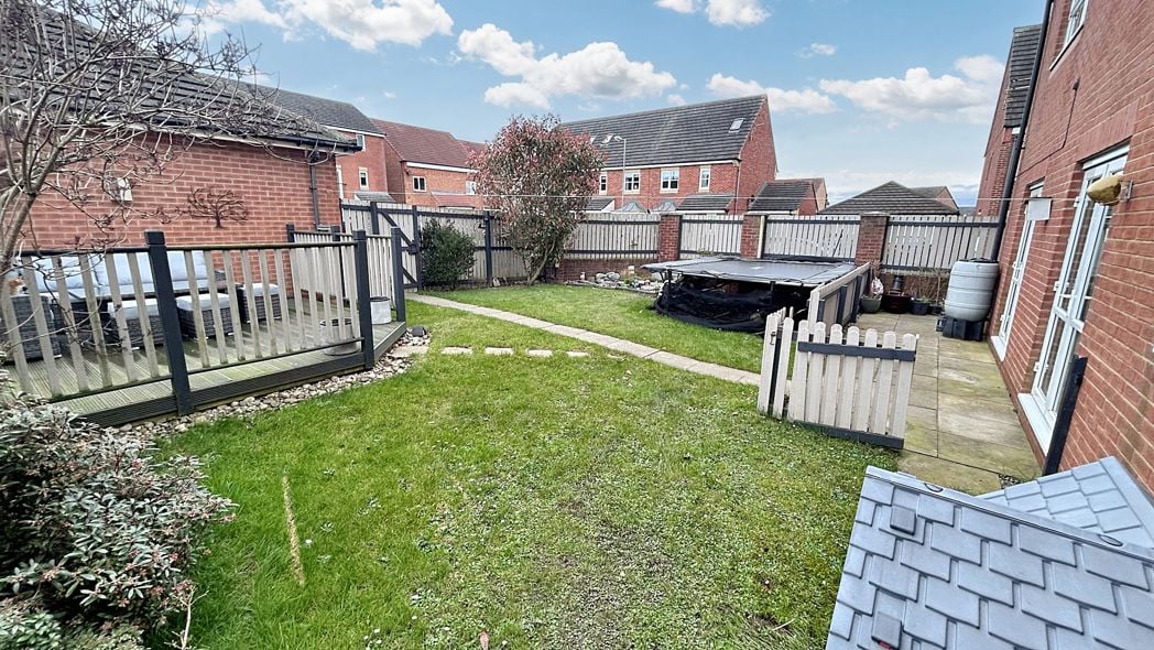 Property image 30 of 37