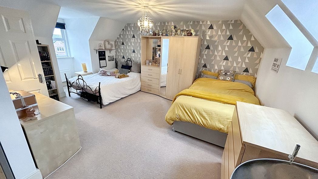 Property image 23 of 37