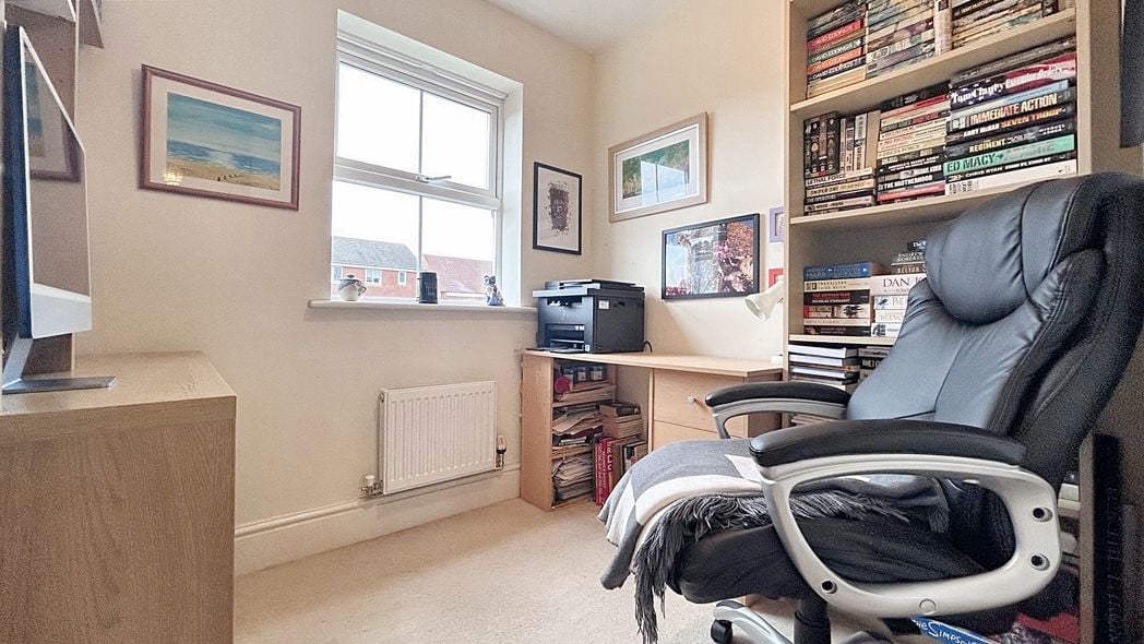 Property image 17 of 37
