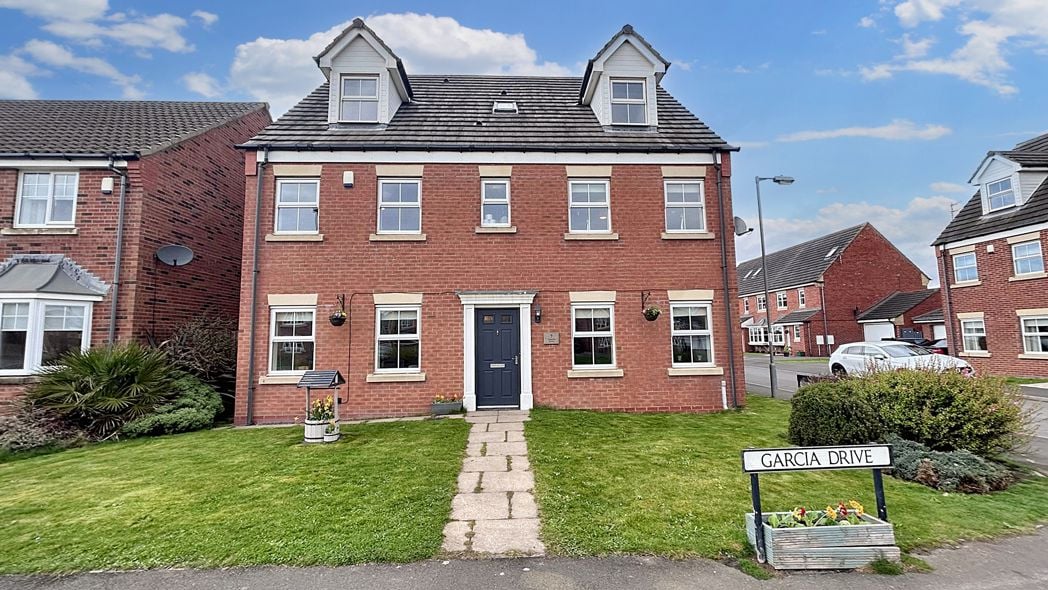 Property image 1 of 37