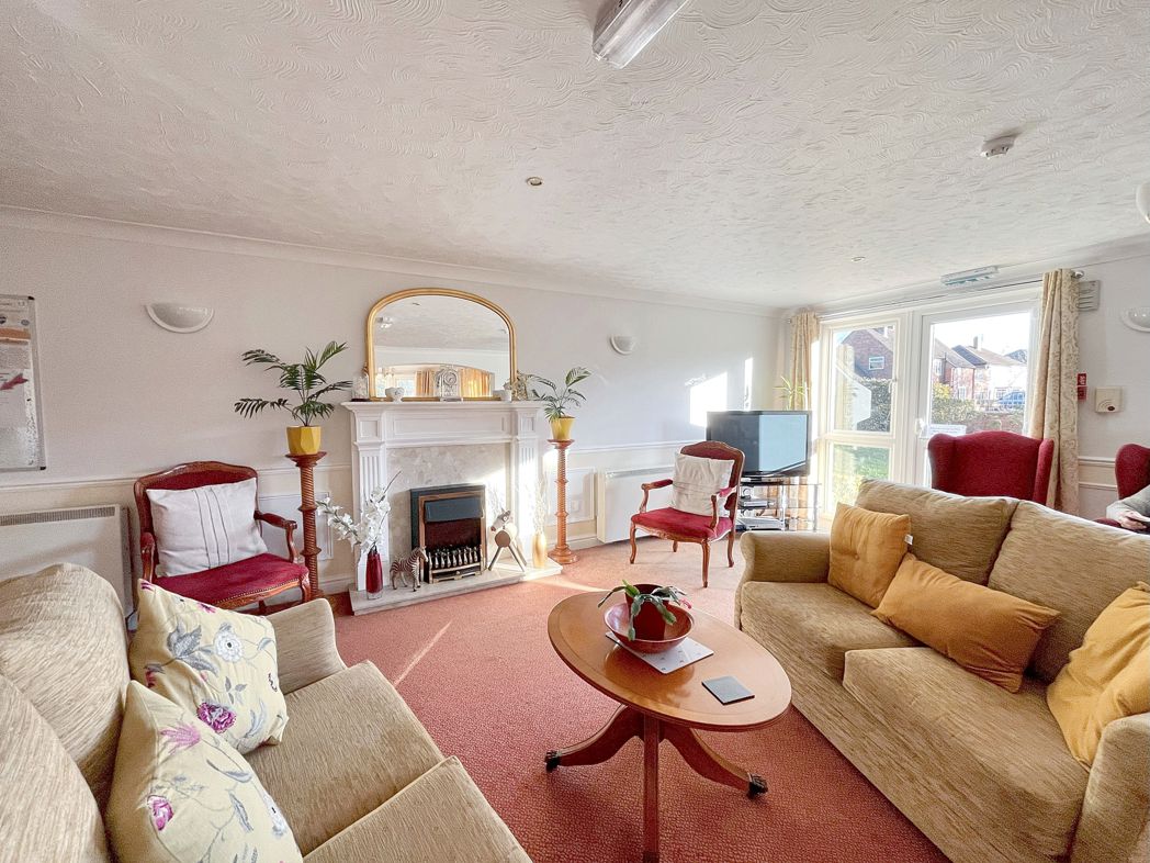 Property image 2 of 13