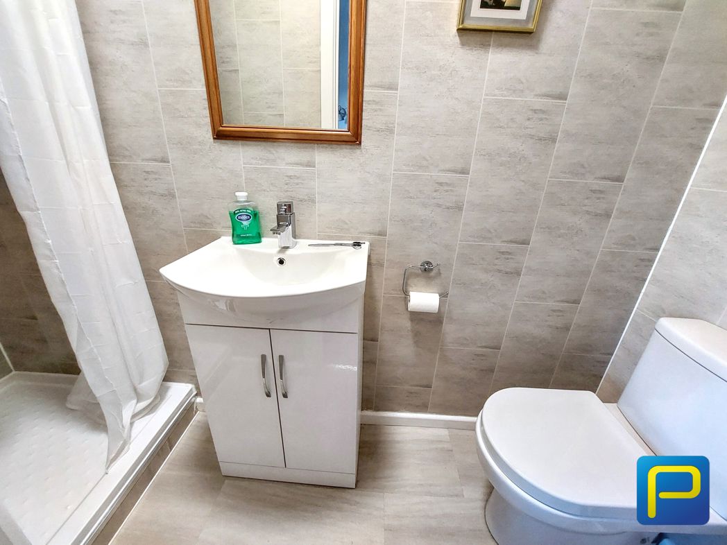 Property image 6 of 25