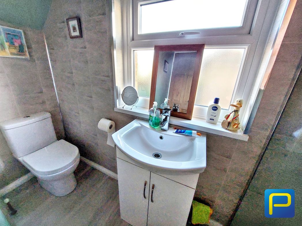 Property image 17 of 25