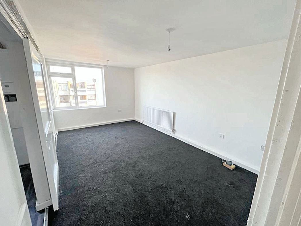 Property image 2 of 4