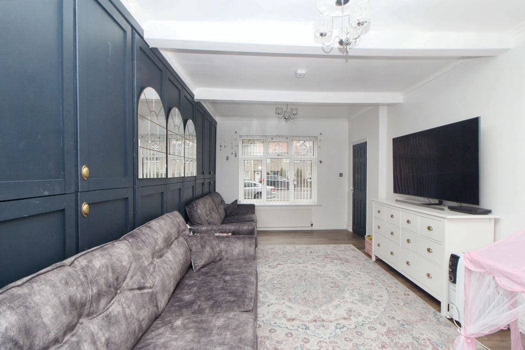 Property image 2 of 15