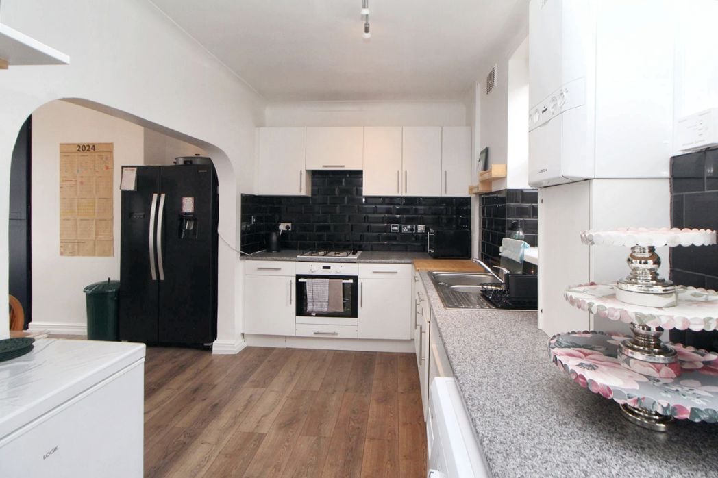 Property image 5 of 15