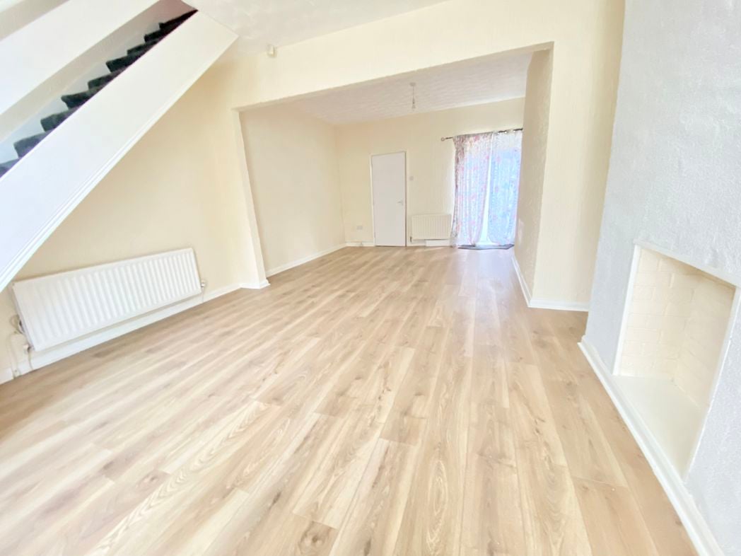 Property image 3 of 7