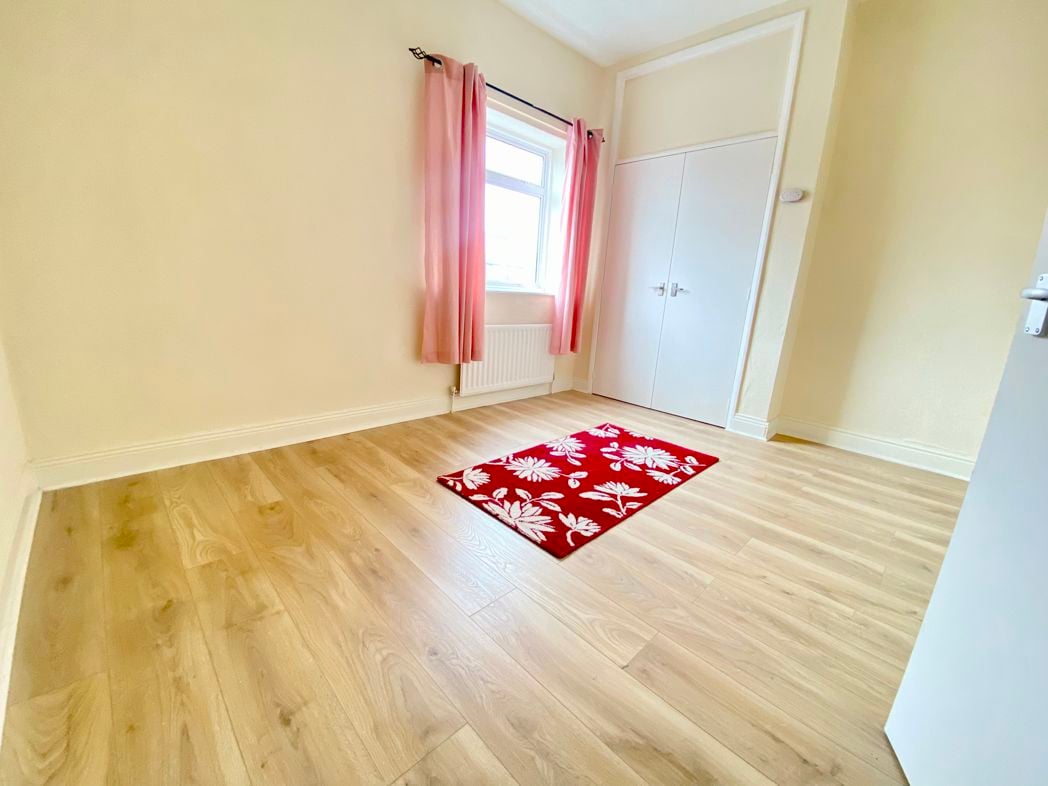 Property image 6 of 7