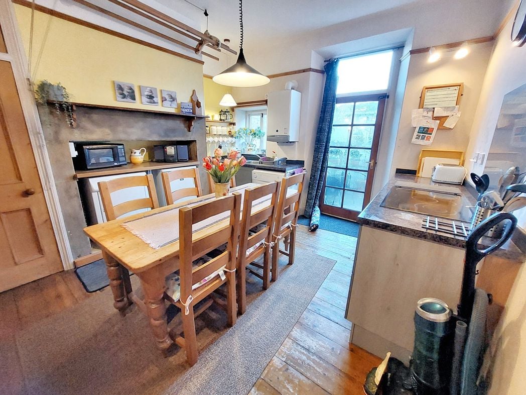 Property image 3 of 8