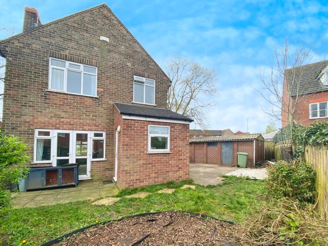 Property image 12 of 15