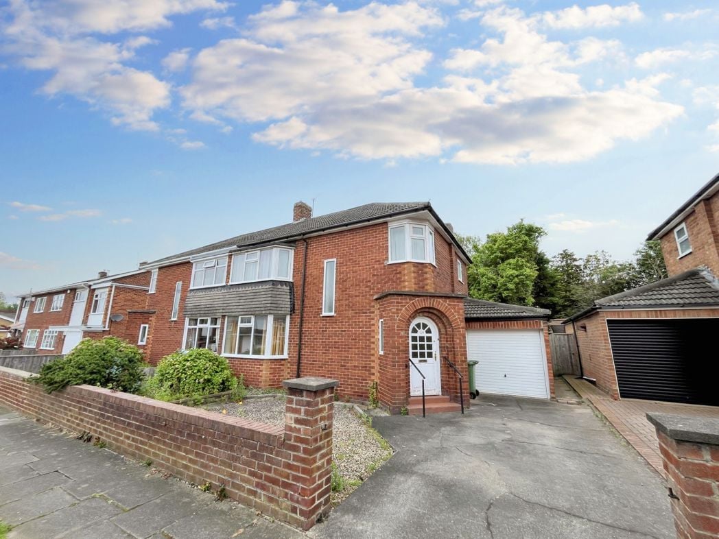 Property image 1 of 12