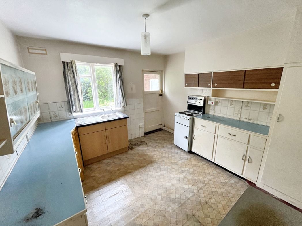 Property image 4 of 12