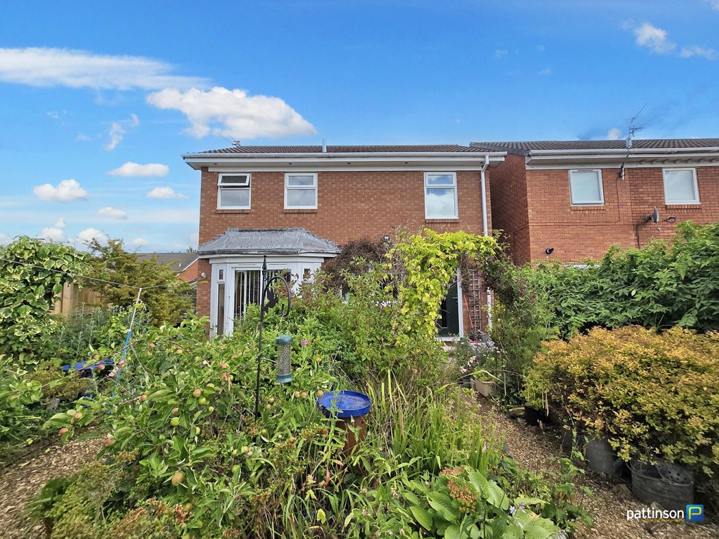 Property image 16 of 25