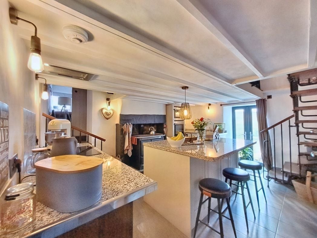 Property image 5 of 22
