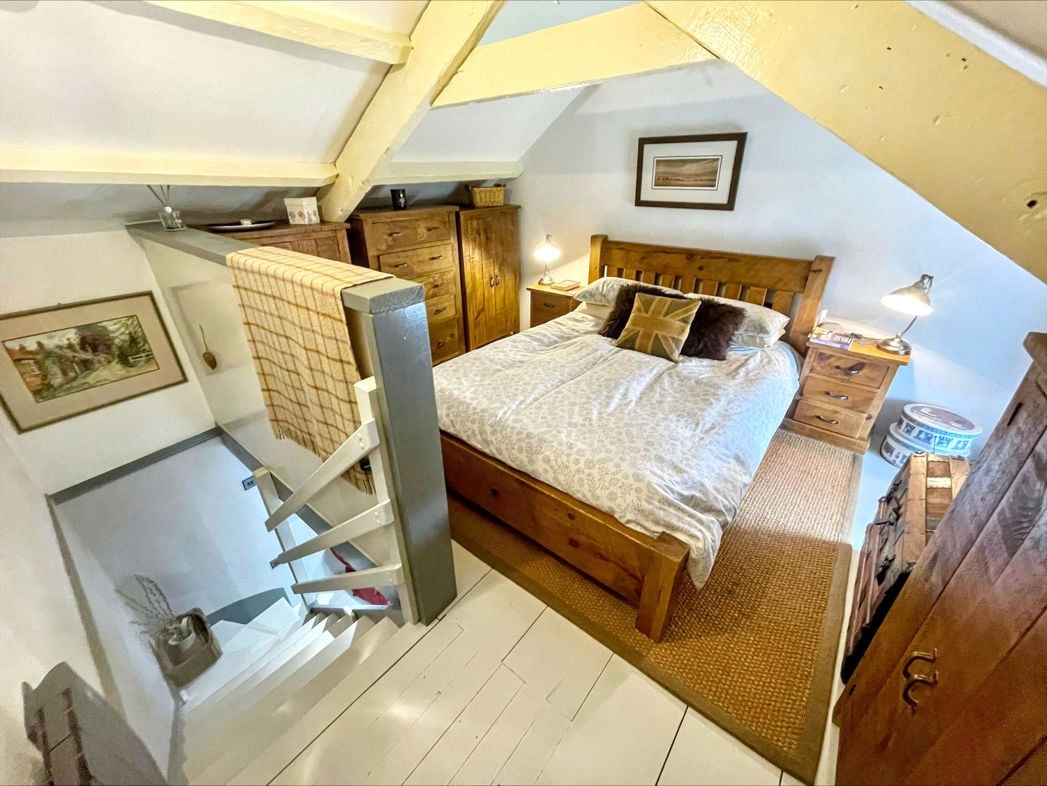 Property image 12 of 24