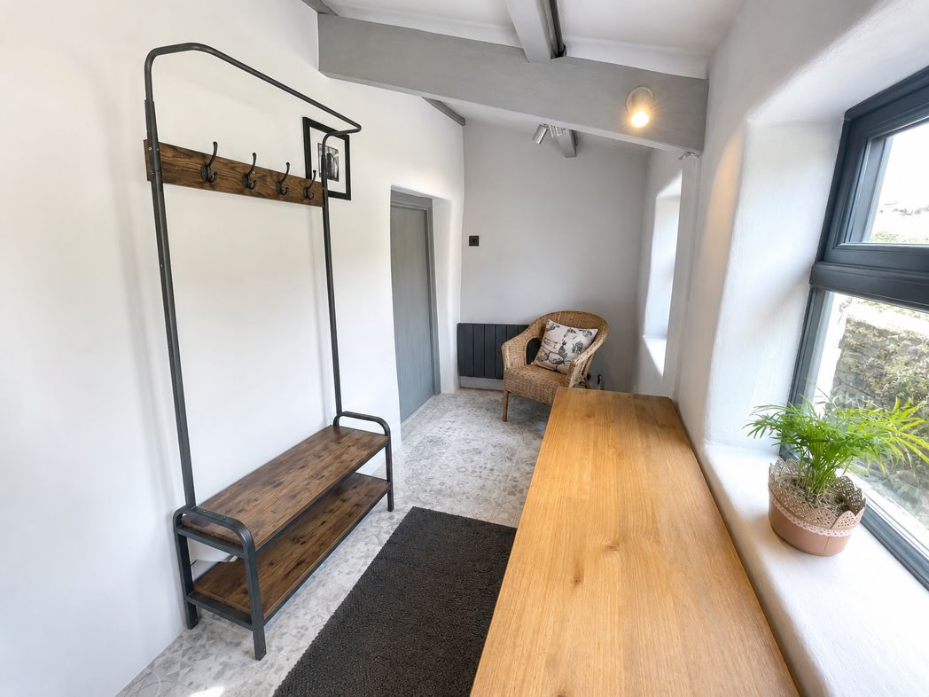 Property image 3 of 24