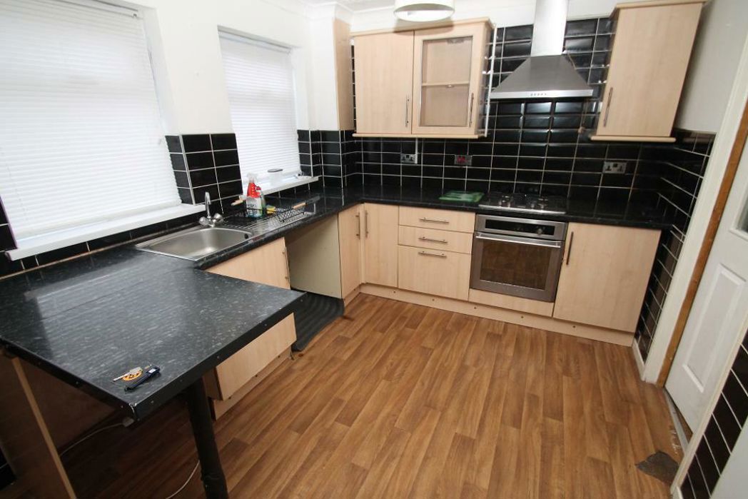 Property image 4 of 16